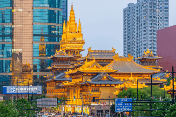 Shanghai’s Jing’an Temple Glows with Ancient Radiance Shanghai_s_Jing_an_Temple_Glows_with_Ancient_Radiance