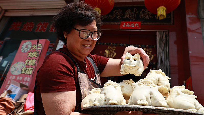Steaming Blessings: Jinnan Huamo’s Artful Buns Honor Ancestors in Shanxi Steaming_Blessings__Jinnan_Huamo_s_Artful_Buns_Honor_Ancestors_in_Shanxi