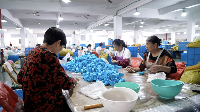 Tariff_Rollback_Brings_Holiday_Relief_for_U_S__Toy_Makers_poster - My Global News: Voices of a New Era Tariff_Rollback_Brings_Holiday_Relief_for_U_S__Toy_Makers video poster