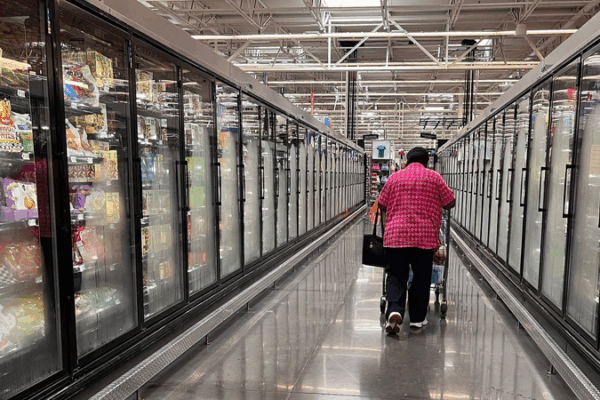 Tariff Tensions Hit U.S. Retail Giants: Target, Walmart Feel the Pinch Tariff_Tensions_Hit_U_S__Retail_Giants__Target__Walmart_Feel_the_Pinch