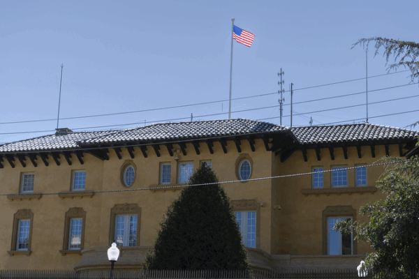 Trump administration halts new student visa appointments Trump_administration_halts_new_student_visa_appointments