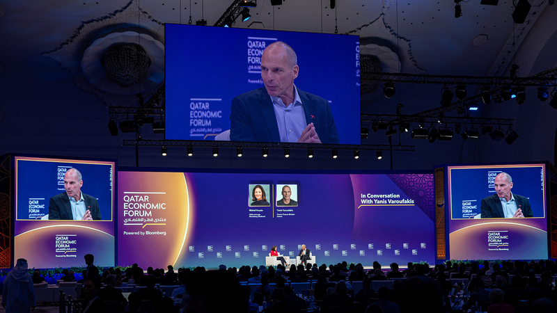 “Trump Shock” vs. Chinese Mainland: Varoufakis on a New Global Order “Trump Shock” vs. Chinese Mainland: Varoufakis on a New Global Order