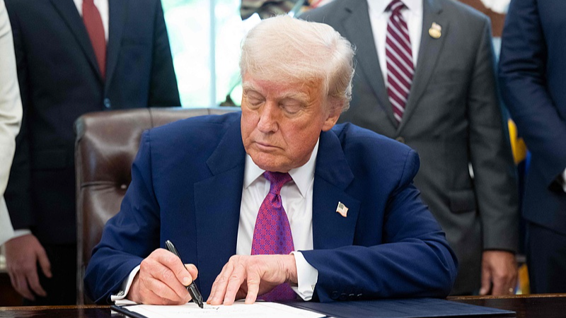 UGDNGMJAG8R61777RMIT - My Global News: Voices of a New Era 15 States Sue Over Trump’s Fast-Track Fossil Fuel Order