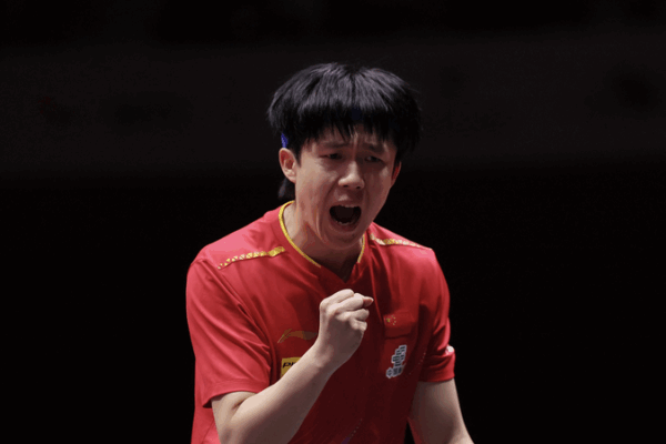 Wang Chuqin Cruises into Last 16 at ITTF World Championships Wang_Chuqin_Cruises_into_Last_16_at_ITTF_World_Championships
