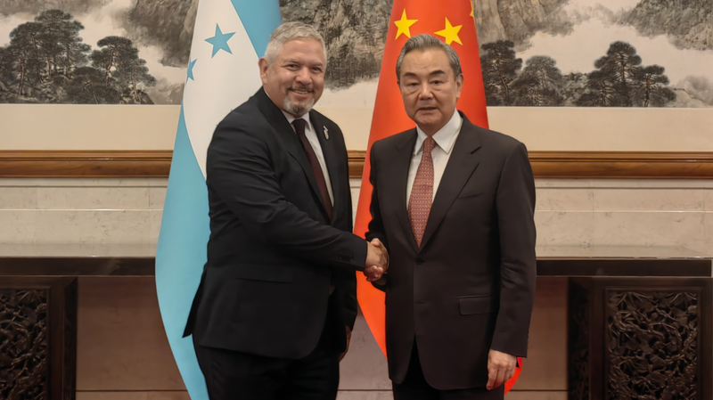 Wang_Yi_and_Honduras__Foreign_Minister_Meet_in_Beijing_to_Boost_Ties