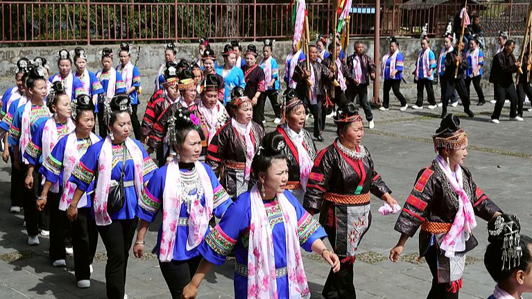 Miao Communities Spark Romance at Guizhou’s Maoren Festival