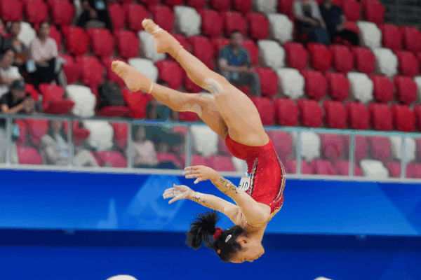 Zhang Qingying’s 18th Birthday Gift: First All-Around Gold Zhang_Qingying_s_18th_Birthday_Gift__First_All_Around_Gold