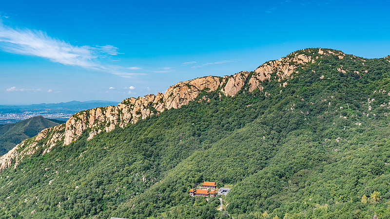 Tianjin’s Panshan Mountain: Pine Peaks, Stone Terraces & Clear Streams Tianjin’s Panshan Mountain: Pine Peaks, Stone Terraces & Clear Streams video poster