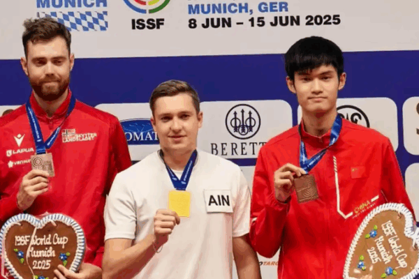China’s Sheng Lihao Clinches Bronze in Munich World Cup 10m Air Rifle China’s Sheng Lihao Clinches Bronze in Munich World Cup 10m Air Rifle