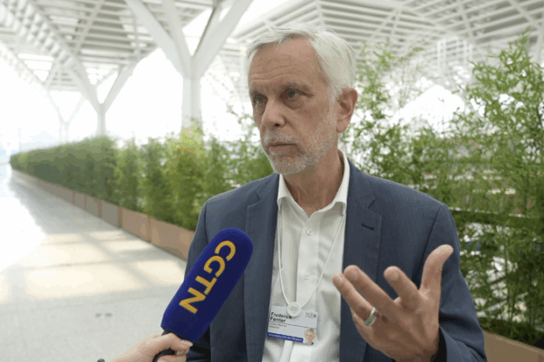 AI Users Will Replace Others, Says Frontiers Chief at Summer Davos AI_Users_Will_Replace_Others__Says_Frontiers_Chief_at_Summer_Davos video poster