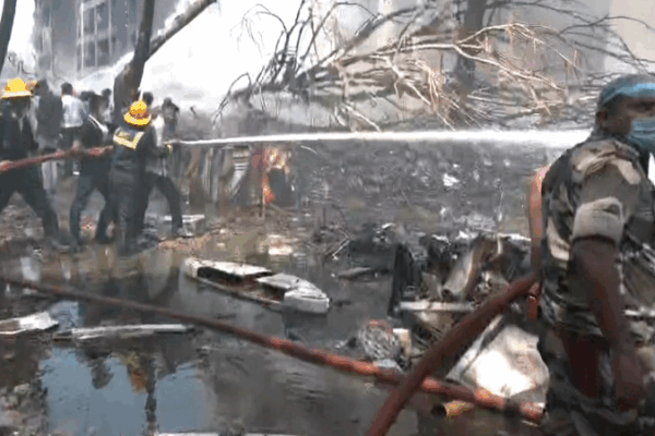 Air India Flight Crashes Near Ahmedabad Airport in Chaotic Scene Air_India_Flight_Crashes_Near_Ahmedabad_Airport_in_Chaotic_Scene video poster