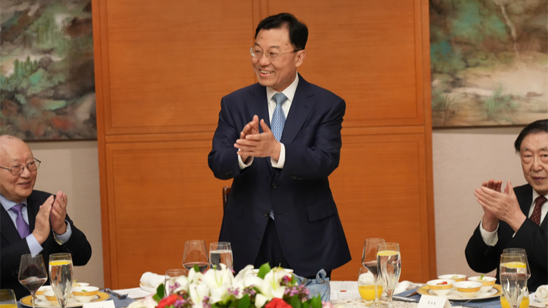 Ambassador Xie Feng Celebrates Cross-Strait Unity at DC Dragon Boat Festival Ambassador_Xie_Feng_Celebrates_Cross_Strait_Unity_at_DC_Dragon_Boat_Festival