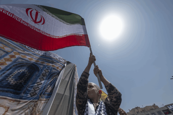 Amid Escalating Strikes, Iran Balances Diplomacy and Pressure Amid_Escalating_Strikes__Iran_Balances_Diplomacy_and_Pressure