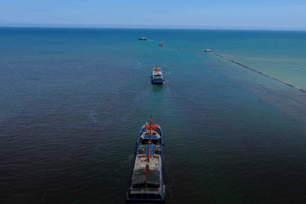 Anchoring Heritage: How Tanmen Fishermen Guard and Innovate the Seas Anchoring_Heritage__How_Tanmen_Fishermen_Guard_and_Innovate_the_Seas video poster