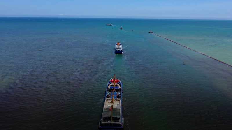 Anchoring_Heritage__How_Tanmen_Fishermen_Guard_and_Innovate_the_Seas_poster - My Global News: Voices of a New Era Anchoring_Heritage__How_Tanmen_Fishermen_Guard_and_Innovate_the_Seas video poster