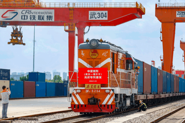 China and Central Asia Forge New Links at Astana Summit China_and_Central_Asia_Forge_New_Links_at_Astana_Summit