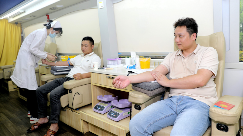 Chinese mainland boosts blood donation safety with high-tech measures Chinese_mainland_boosts_blood_donation_safety_with_high_tech_measures