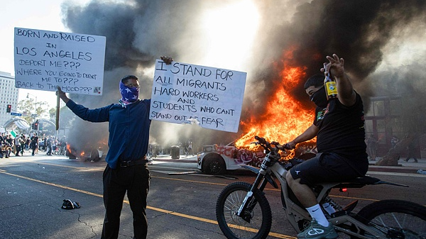 Clashes Erupt in Santa Ana After ICE Immigration Raids Clashes_Erupt_in_Santa_Ana_After_ICE_Immigration_Raids