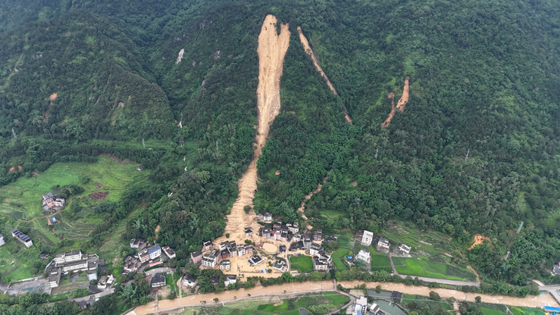 Early Evacuation Saves 57 from Landslide in Guangdong During Typhoon Wutip Early_Evacuation_Saves_57_from_Landslide_in_Guangdong_During_Typhoon_Wutip