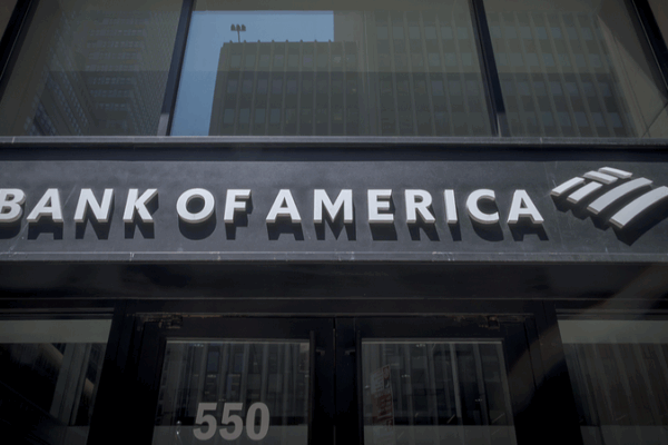 Global_Funds_Flee_U_S__Amid_Trade_Pains_and_Debt_Worries