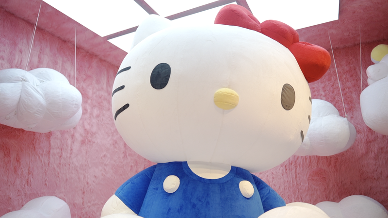 Hello_Kitty_s_Immersive_Light_Art_Exhibit_Lights_Up_Beijing video poster
