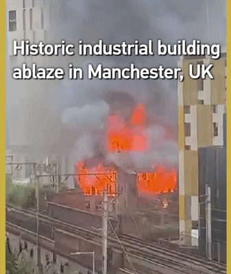 Historic Hotspur Press Building Ablaze in Manchester Historic_Hotspur_Press_Building_Ablaze_in_Manchester video poster