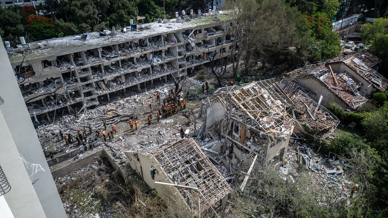 Israel_Iran_Conflict_Intensifies__Iran_s_40_Missile_Retaliation video poster