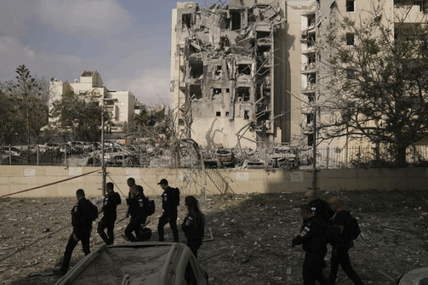 Israel and Iran Halt Fire as US-Brokered Ceasefire Takes Effect Israel_and_Iran_Halt_Fire_as_US_Brokered_Ceasefire_Takes_Effect