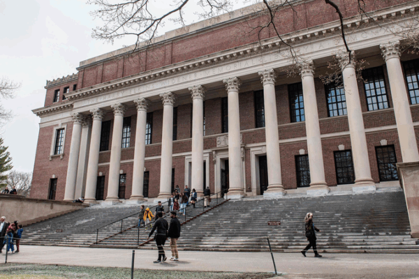 Judge Blocks Trump’s Ban on International Students at Harvard Judge_Blocks_Trump_s_Ban_on_International_Students_at_Harvard