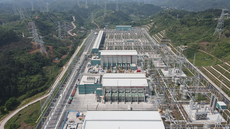 Lightning_Fast_Power__Xinjiang_to_Chongqing_UHV_Link_Ushers_in_Green_Growth - My Global News: Voices of a New Era Lightning_Fast_Power__Xinjiang_to_Chongqing_UHV_Link_Ushers_in_Green_Growth