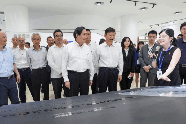 Ma Ying-jeou Tours Fujian’s Xiadang Poverty Alleviation Model with Youth Delegation Ma_Ying_jeou_Tours_Fujian_s_Xiadang_Poverty_Alleviation_Model_with_Youth_Delegation