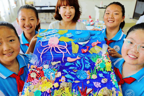 Qinhuangdao Students Turn Trash into Ocean Art for World Oceans Day Qinhuangdao_Students_Turn_Trash_into_Ocean_Art_for_World_Oceans_Day