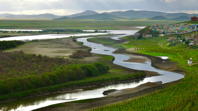 Ruoergai’s Wetland Wonder at Yellow River’s First Great Bend Ruoergai_s_Wetland_Wonder_at_Yellow_River_s_First_Great_Bend