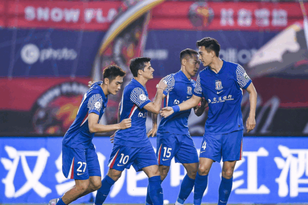 Shenhua Keep CSL Title Race Alive with 2-1 Win over Yatai Shenhua_Keep_CSL_Title_Race_Alive_with_2_1_Win_over_Yatai