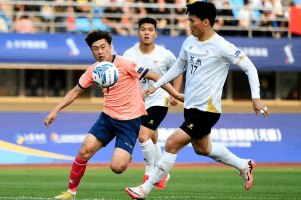 Street Festivals and Football Fever Fuel Tourism in the Chinese Mainland Street_Festivals_and_Football_Fever_Fuel_Tourism_in_the_Chinese_Mainland
