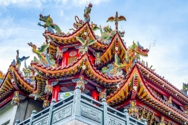 Taiwan Through the Ages: Unveiling Traditional Architectural Charms Taiwan_Through_the_Ages__Unveiling_Traditional_Architectural_Charms