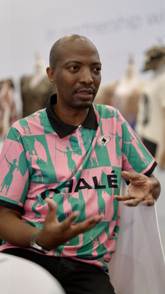 Thula_Sindi_Bridges_China_Africa_Through_Slow_Fashion_poster - My Global News: Voices of a New Era Thula_Sindi_Bridges_China_Africa_Through_Slow_Fashion video poster