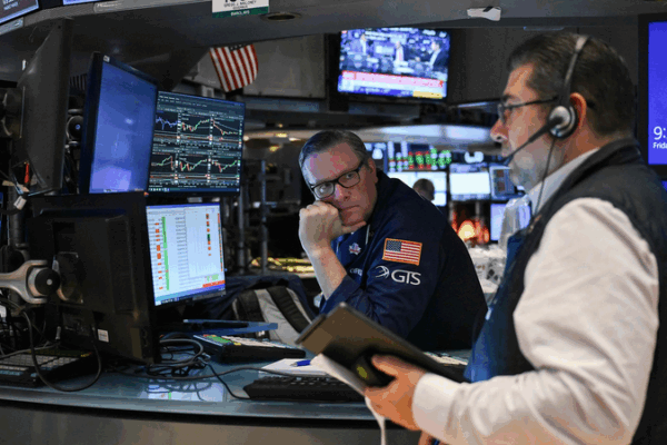 US Stocks Slip on Soft Inflation, China-U.S. Trade Talks US_Stocks_Slip_on_Soft_Inflation__China_U_S__Trade_Talks
