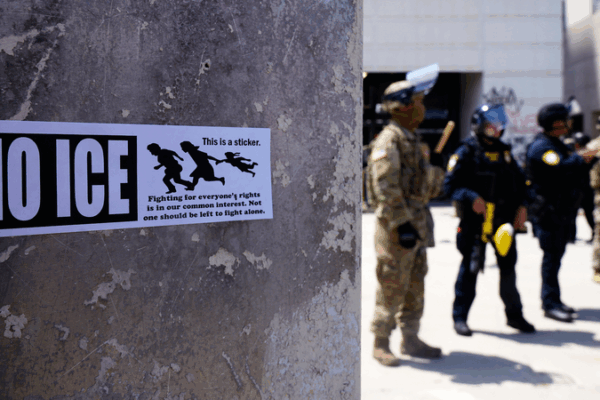 US Troops in LA Authorized to Detain Protesters Amid Immigration Raids US_Troops_in_LA_Authorized_to_Detain_Protesters_Amid_Immigration_Raids