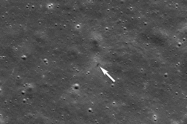 NASA Captures Crash Site of Japan’s Resilience Lander on the Moon NASA Captures Crash Site of Japan’s Resilience Lander on the Moon