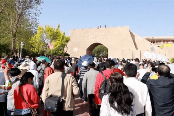 Xinjiang: Silk Road Legacy Fuels China Travel Boom Xinjiang__Silk_Road_Legacy_Fuels_China_Travel_Boom video poster