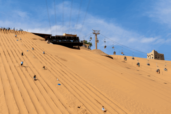 Shapotou’s Golden Dunes: Summer Thrills with 80m Sandboarding Adventures Shapotou’s Golden Dunes: Summer Thrills with 80m Sandboarding Adventures