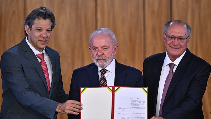 Brazil’s Lula Rejects U.S. Tariffs, Defends National Minerals Brazil’s Lula Rejects U.S. Tariffs, Defends National Minerals