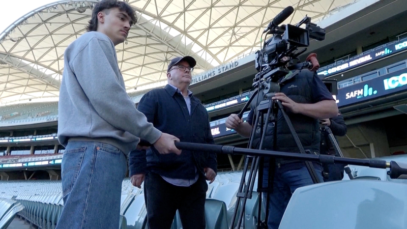 Australian_Filmmakers_Pivot_to_China_Amid_US_Tariff_Threats_poster - My Global News: Voices of a New Era Australian_Filmmakers_Pivot_to_China_Amid_US_Tariff_Threats video poster