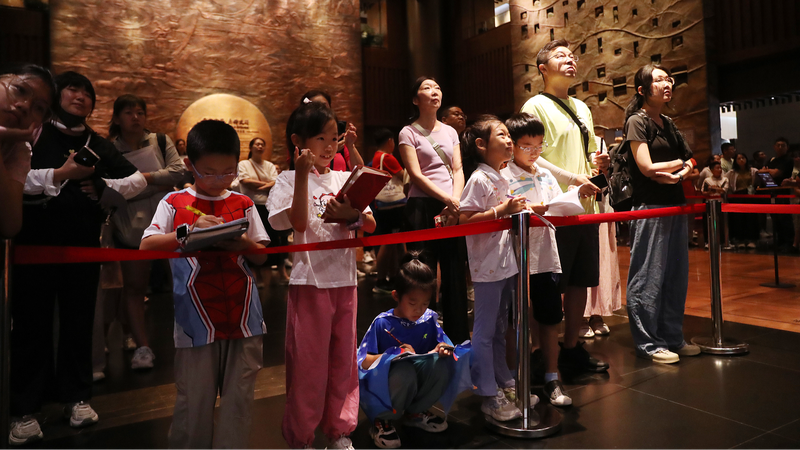 Beijing Museum Sees Summer Visitor Boom Beijing_Museum_Sees_Summer_Visitor_Boom