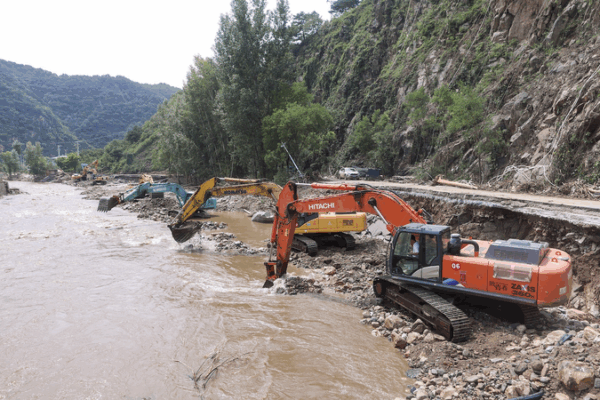 Beijing Speeds Up Recovery After Torrential Downpours Beijing_Speeds_Up_Recovery_After_Torrential_Downpours