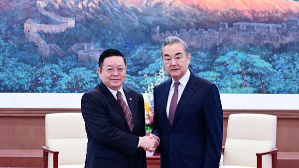 China Backs ASEAN Way to Resolve Cambodia-Thailand Clash China_Backs_ASEAN_Way_to_Resolve_Cambodia_Thailand_Clash