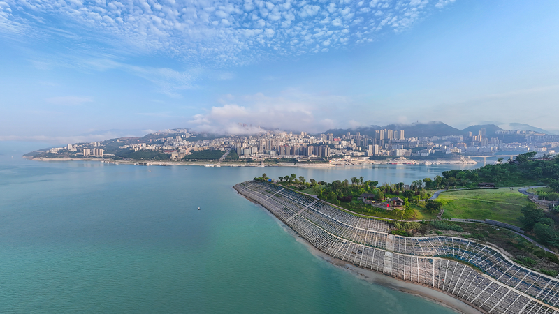 China Sees Clearer Skies and Cleaner Water in First Half of 2025 China_Sees_Clearer_Skies_and_Cleaner_Water_in_First_Half_of_2025