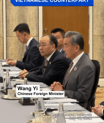China, Vietnam FMs Strengthen ASEAN Ties in Kuala Lumpur China__Vietnam_FMs_Strengthen_ASEAN_Ties_in_Kuala_Lumpur video poster