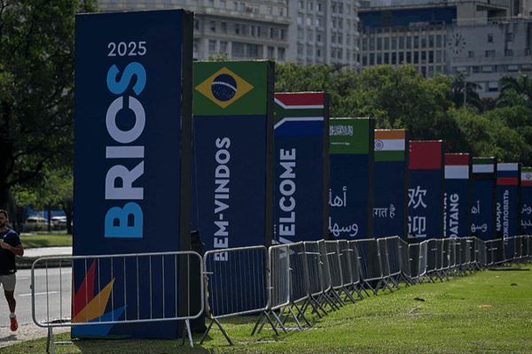 Chinese Premier Li Qiang Touches Down in Rio for 17th BRICS Summit Chinese_Premier_Li_Qiang_Touches_Down_in_Rio_for_17th_BRICS_Summit